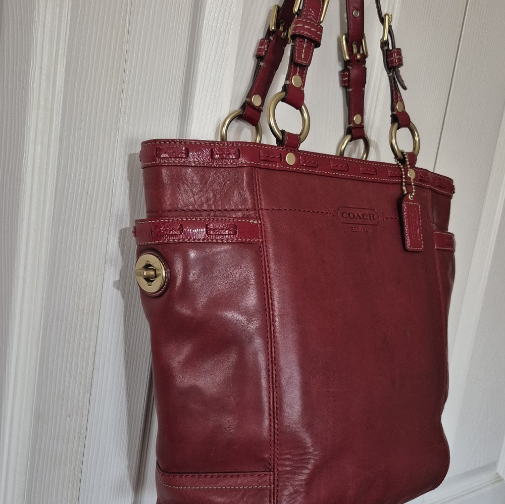 Coach Burgundy Red Leather Carryall Gallery Tote With Gold Hardward 2007 - Picture 4 of 16